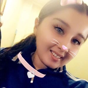 Meet your Posher, Perla